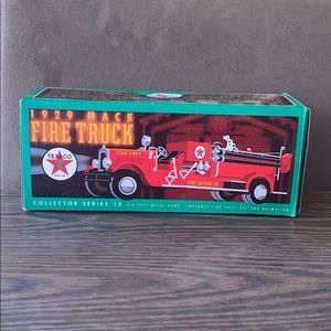 1929 Mack Fire Truck Texaco collectible